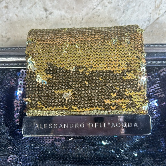 Alessandro Dell’ Acqua sequin clutch. Very good condition. - Picture 2 of 10